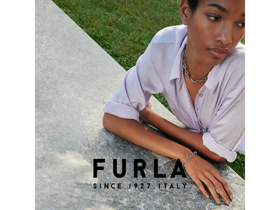 “FURLA (フルラ)” から、程良いボリューム感のあるフルラアーチロゴモチーフの新作ジュエリー「FURLA CHAINED LOGO」が3月22日(水)に発売！