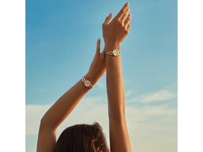 『FURLA (フルラ) 』の透け感のあるオープンアーチロゴをデザインした春夏新作時計『FURLA ARCO CHAIN (フルラ アルコ チェーン)』が5月21日(金)に発売！