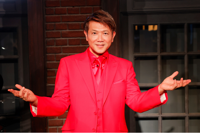 別所哲也、60歳の節目を迎えた誕生日にプレミアムライブ＆トーク！　豪華ゲストと彩る一夜限りの“リスナー感謝祭”イベントを開催【オフィシャルレポート】