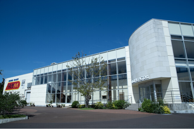 ”うなぎ” も ”錦鯉” も踊りだす！「うなぎパイファクトリー20周年」