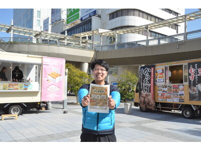 春の風に誘われて広場でランチ！愛大生がまちと人をつなぐ 「まちなか より道食堂」～居心地が良く、歩きたくなる空間も創出中～