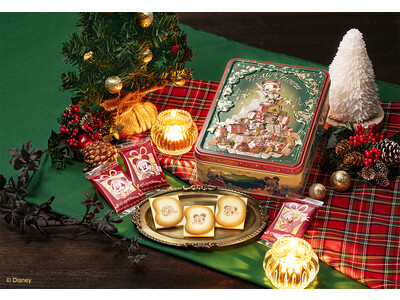 【東京ばな奈】サンタ姿の「ミッキーマウス」とメリークリスマス！スペシャル缶とイヤープレート付きセットが数量限定登場。通販先行受付も開始