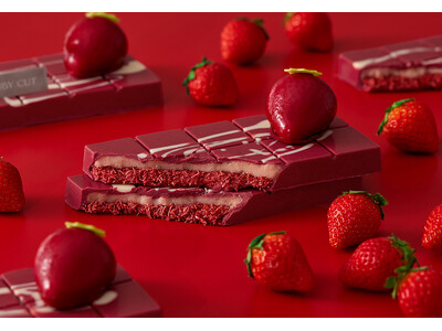 【名古屋タカシマヤ】完売必至のいちごスイーツ専門店「VERY RUBY CUT」。ドバイスタイルの最新作や当店限定アソート缶を連れて〈アムール・デュ・ショコラ〉に登場！