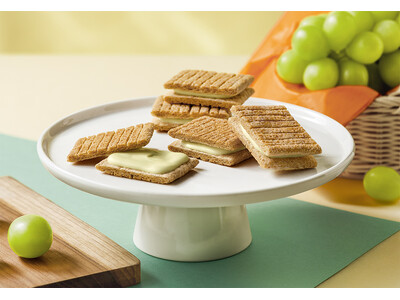 青森駅自由通路に初登場！ 「シュガーバターの木」が期間限定OPEN。注目は夏限定『シャインマスカットショコラ』