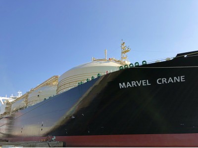 三菱造船 次世代LNG運搬船「MARVEL CRANE」の命名式を実施 三井物産が参画する米国キャメロン・プロジェクト向け2隻の一番船