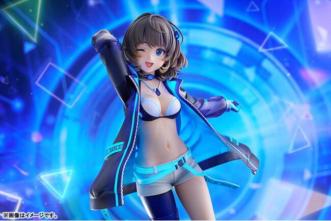 「アイドルマスター シンデレラガールズ」より「高垣楓」が、弾けるリズムと胸のドキドキを熱いビートに『ダンス・ダンス・ダンス』を踊り競い合う姿で立体化。