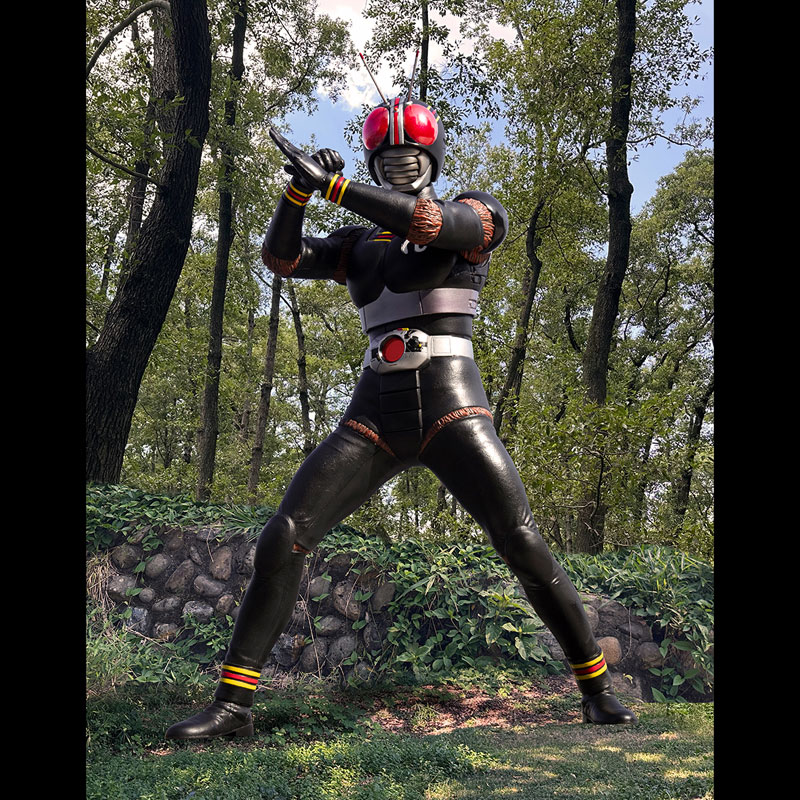 「仮面ライダーBLACK」が、迫力のライト＆サウンドギミックを内蔵した「Ultimate Article」シリーズフィギュアに登場。