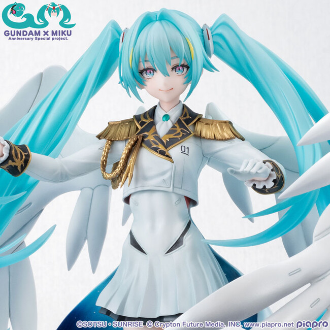 『ガンダム45周年×初音ミク』コラボプロジェクトより、イラストレーター・neco氏デザイン「ウイングガンダムゼロ EW」をモチーフにした「初音ミク」フィギュアが再販。
