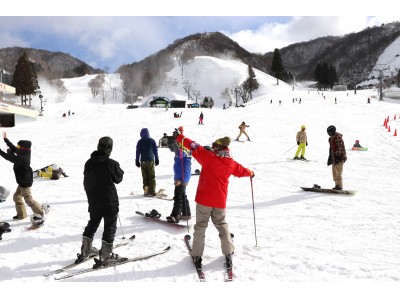 奥伊吹スキー場、本日「１２月２８日オープン」！！大寒波をうけ「積雪５０センチ」！！ 