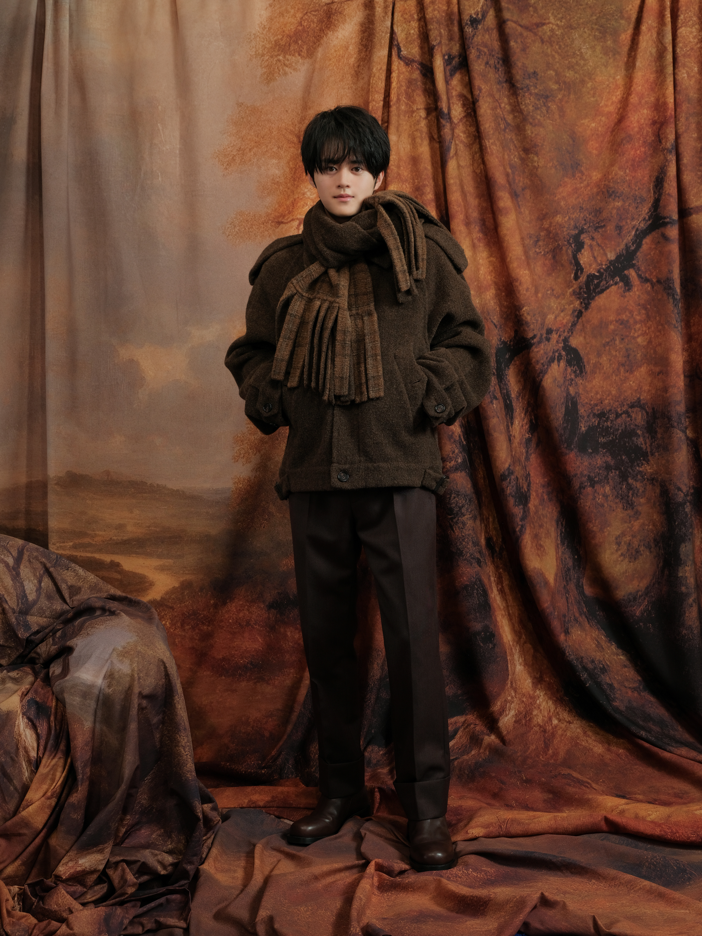 【BURBERRY】Winter 2025コレクションを着用した多彩なゲストが来場