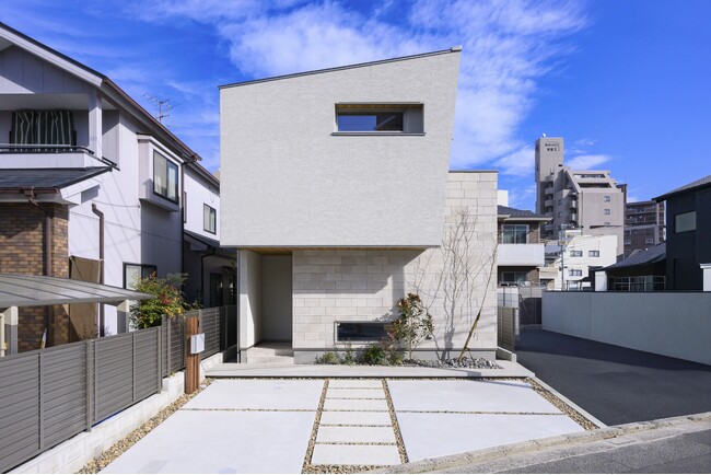 12月20日に広島市にライフデザイン・カバヤの新モデルハウスがオープンしました〈震度5～7の繰り返す地震にも連続70回耐えるオリジナルCLTハイブリッド構法で建てた戸建て住宅のモデルハウス〉