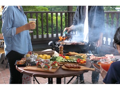 手ぶらで楽しむ！予約もできて毎年大好評の屋外BBQ！！『軽井沢バーベキューテラス』新幹線・しなの鉄道軽井...