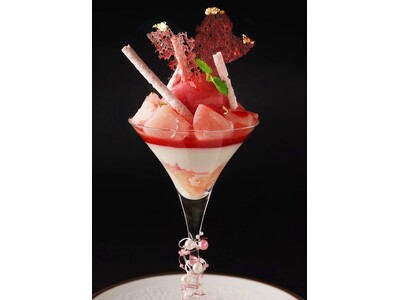 【1日20食限定】夏の新作パフェがル カフェ ドゥ ジョエル・ロブションより新登場!旬の桃1玉分を贅沢に...