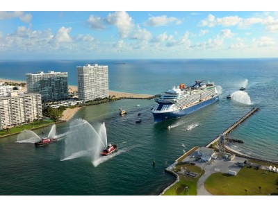 今年、待望の新造船「セレブリティ・エッジ」がデビューシーズンに向けて母港のマイアミに到着