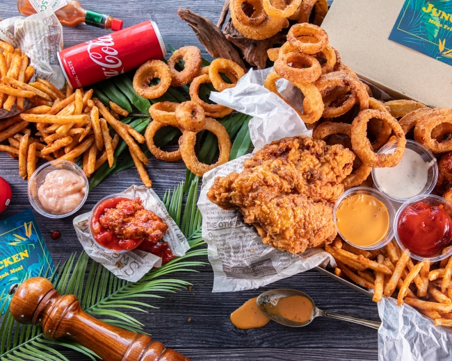 デリバリー限定 アメリカサイズのジャンクフード専門店 Jungle Chicken が大阪ミナミエリアに登場 記事詳細 Infoseekニュース