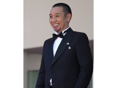 第79回カンヌ国際映画祭のレッドカーペットに、芸人の千鳥大悟、モデルのナターシャ・ポリー、俳優のノア・シュナップらがショーメのジュエリーを着用し、登場。