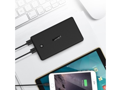 AUKEY Quick Charge 3.0対応の超大容量30000mahモバイルバッテリー PB-T11が3/6（火）より半額オフ！！！