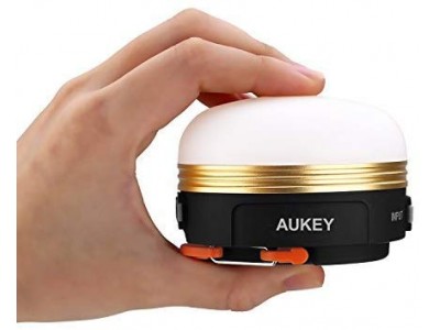 AUKEY超ミニのUSB充電式LEDランタンLT-SCL01が42％オフ、キャンプや緊急時に簡易ライトとして利用可能♪