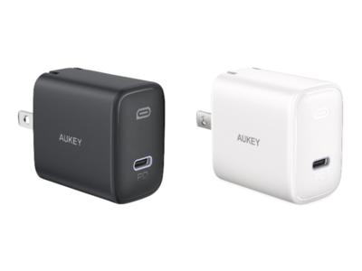 使い勝手のよい折り畳み式20W USB-C高出力急速充電器 「AUKEY PA-F1S」ホワイト&ブラックが35%OFF!
