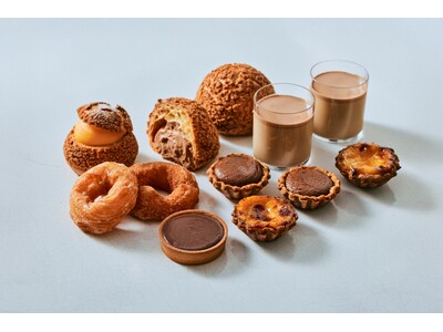 11月21日オープンの【メゾンカカオ鎌倉本店】1階は「チョコレート工房」そのもの。焼きたて・絞りたて・作り立ての美味しさを、すぐその場で。