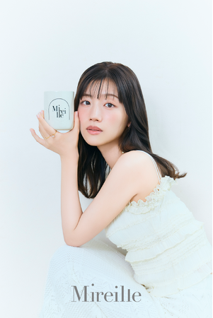佐々木美玲初のオリジナルブランド『Mireille（ミレイユ）』好評につき、大阪でのポップアップストア&パネル展の開催が決定！