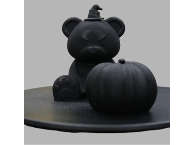 ハロウィン限定「漆黒のケーキ」は黒カボチャ＆魔女の帽子のテディベア～BLVCK PARIS（ブラックパリ...