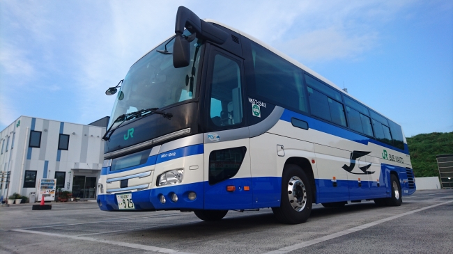 YACYBER株式会社は、ジェイアールバス関東株式会社と提携し、YACYBER直売所移動販売におけるスムーズな農産物の管理を可能にしました。