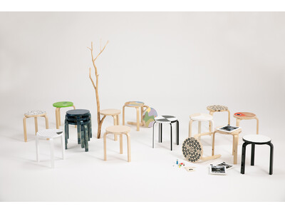 安藤忠雄、深澤直人ら15 組が手がけた、世界に一脚のみのArtek〈スツール60〉を一般公開