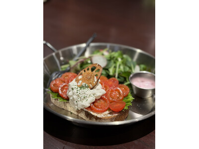 ヨーグルトに“ひと工夫”で、新しいおいしさ体験。直営カフェ「OHAYO GROUNDS」の新メニュー「O...