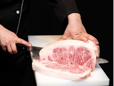 あの全国に 100 店舗を展開する“焼肉屋さかい“が、国産牛焼肉食べ放題の肉匠坂井を石川県に初出店！