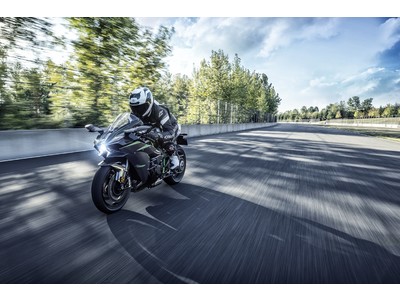 カワサキ「Ninja H2 CARBON」9月15日より予約受付開始！「Ninja H2R」は9月10日から