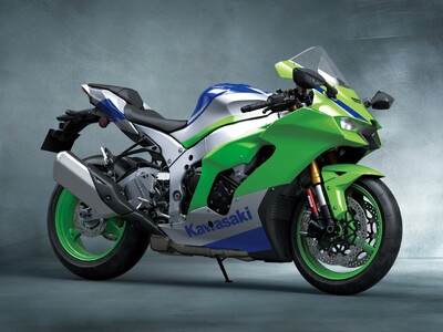 カワサキから「Ninja 40th Anniversary Editionモデル」を2023年12月23日に発売