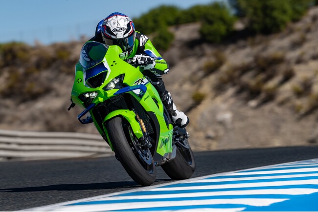 カワサキから走り・デザイン・利便性を刷新したフラッグシップモデル「Ninja ZX-10R」が2026年8月1日、「Ninja ZX-10RR」を2026年9月12日に新発売