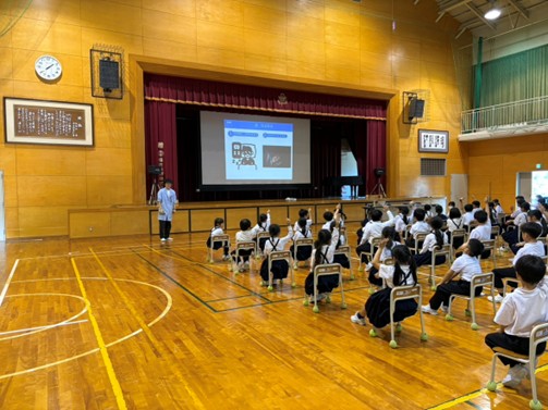 メガネのZoff「目の健康」を啓発する出張授業～福井県あわら市細呂木小学校～