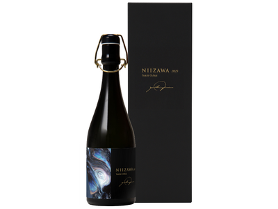 世界最高峰350時間かけ7%まで精米した最高級日本酒「NIIZAWA」と「NIIZAWA KIZASHI」。世界トップレベルのアーティストによるラベルデザインをまとい11月11日より発売開始
