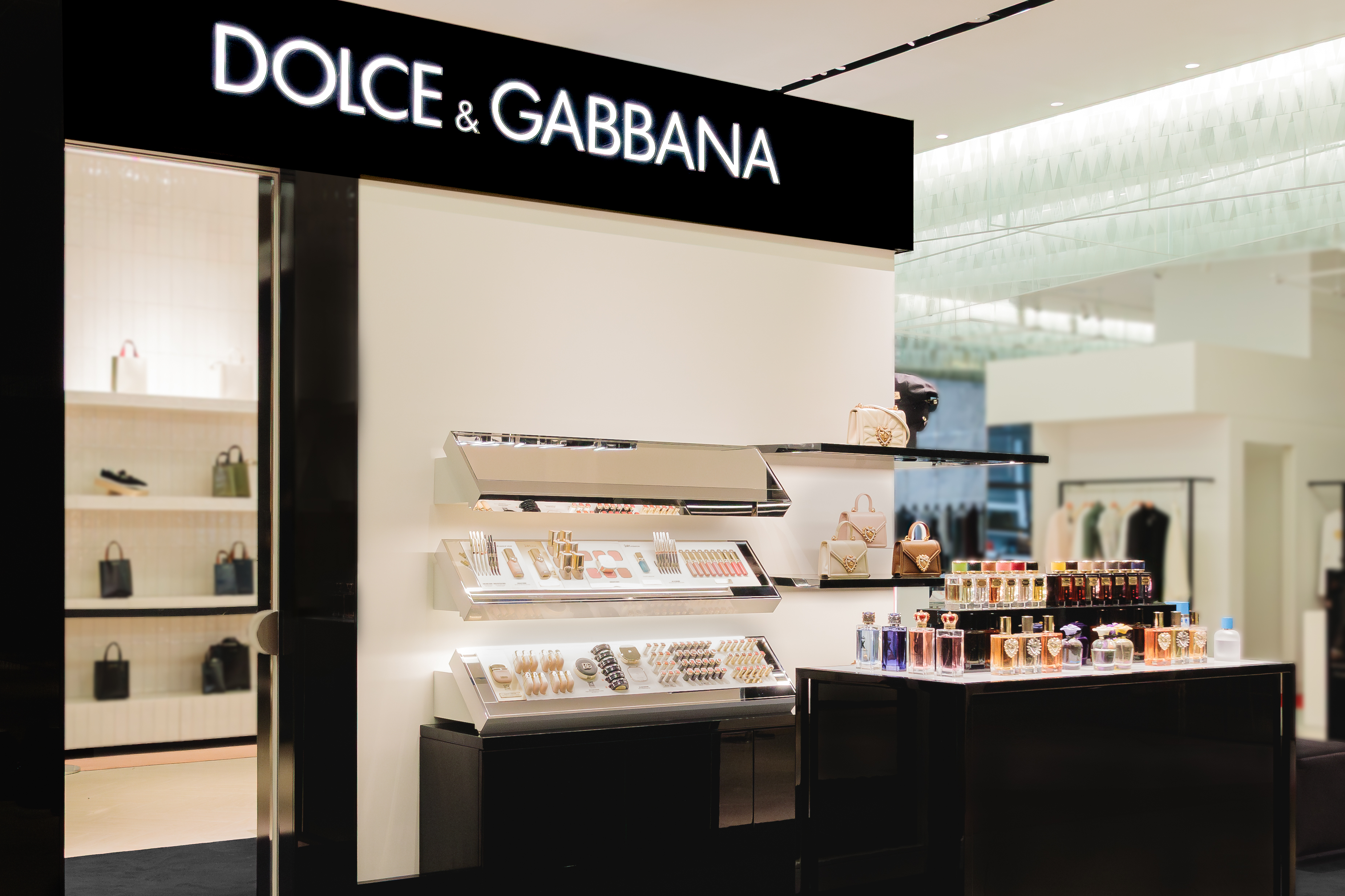 ドルチェ＆ガッバーナ ビューティ メイクアップ コレクションが登場