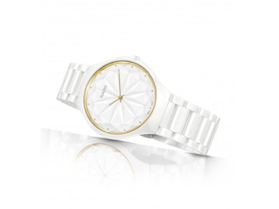 スイス生まれの時計ブランド ラドーより、デザインコラボレーション限定モデル “トゥルー シンライン ジェム　リミテッド　エディション”が新登場