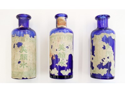 日本初の西洋医学処方による化粧水『にきびとり美顔水』が“化学遺産”に認定！