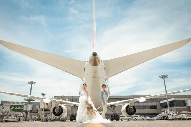 飛行機を前に、心に残るウェディング写真を―「成田空港フォトウェディングプラン」を2月10日から販売開始します