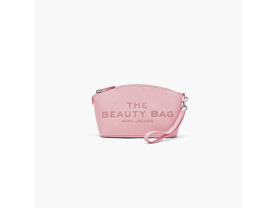 マーク ジェイコブスから、注目の新作「THE BEAUTY BAG」が登場！