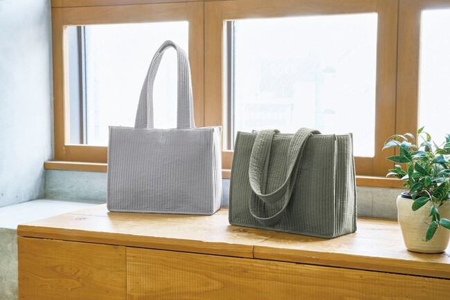 ふんわり軽量。なのに機能的。いつも持ち歩きたくなるヌビバッグに新型登場！「nubiトートバッグスクエア」を12月1日より発売