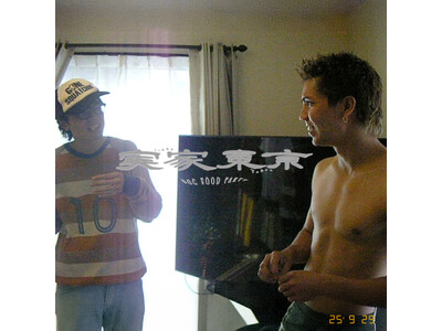 吉本芸人×ラッパーとして活動する注目の若手「DOG FOOD PARTY」“実家は東京が最強”を掲げた新曲「実家東京」を元旦リリース!