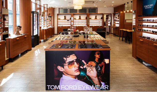 『TOM FORD EYEWEAR』のサングラス120本以上！「テンオーワン自由が丘店 1F」でサングラスフェア開催中！！