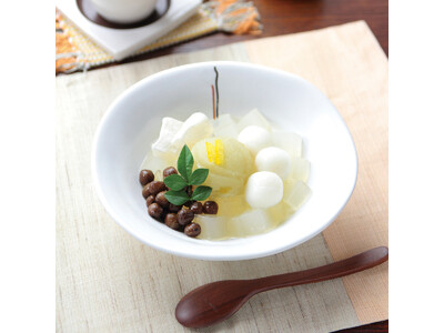 柚子づくしのさわやか和スイーツ「柚子白玉あんみつ」はいかがでしょうか。