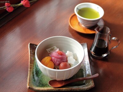 【亀戸天神 梅まつり】にあわせて梅香る和菓子が登場！「梅紫蘇くず餅」「天神梅あんみつ」を船橋屋一部店舗に...