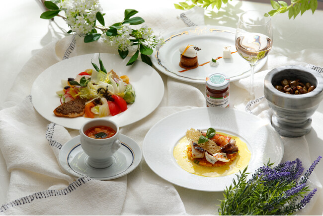 【ホテルニューグランド】フランスの伝統料理を味わうランチコース『夏のフランス美食巡り』第一弾「プロヴァンスの初夏」（パノラミックレストラン ル・ノルマンディ）