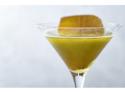 【ホテルメトロポリタン エドモント】桜と緑茶が織りなす、春限定カクテル「桜春」