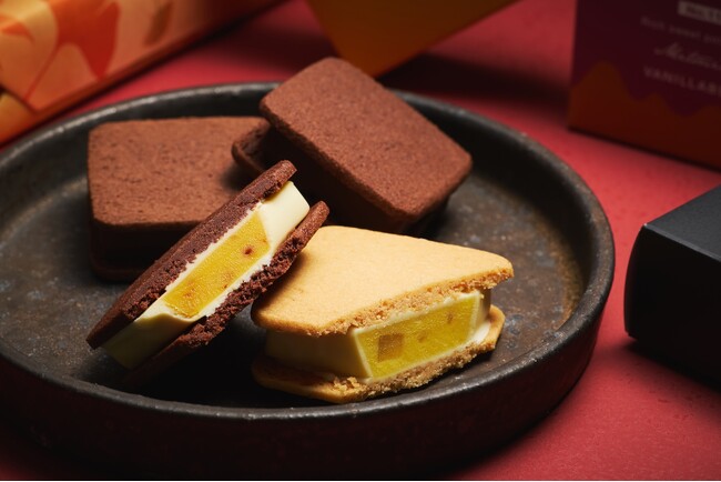 秋を味わう「蜜芋」「キャラメルパンプキン」の生チョコサンド。横浜発のクラフトチョコレート専門店VANILLABEANSから「ショーコラ・オータムセット」9月18日(木)販売開始。