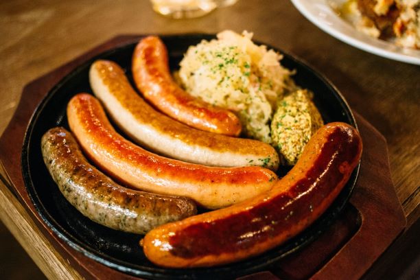 クラフトドイツビールとモダンドイツ料理の Schmatz シュマッツ カイザーキッチン株式会社 プレスリリース