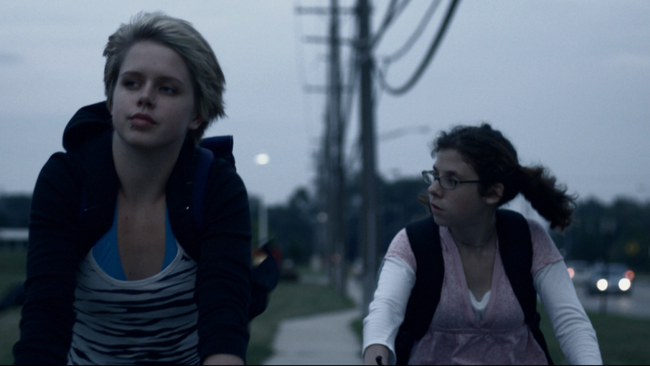 ytfwAJEX[vI[o[xzt@Җ]I5NԂ̏fIVL^ - GL}G - Vl}wK2x̉ĊhPOOL SIDE CINEMAhɂāA826ij